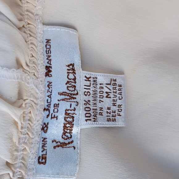 Neiman Marcus Cream Ruffle Robe - Picture 8 of 8